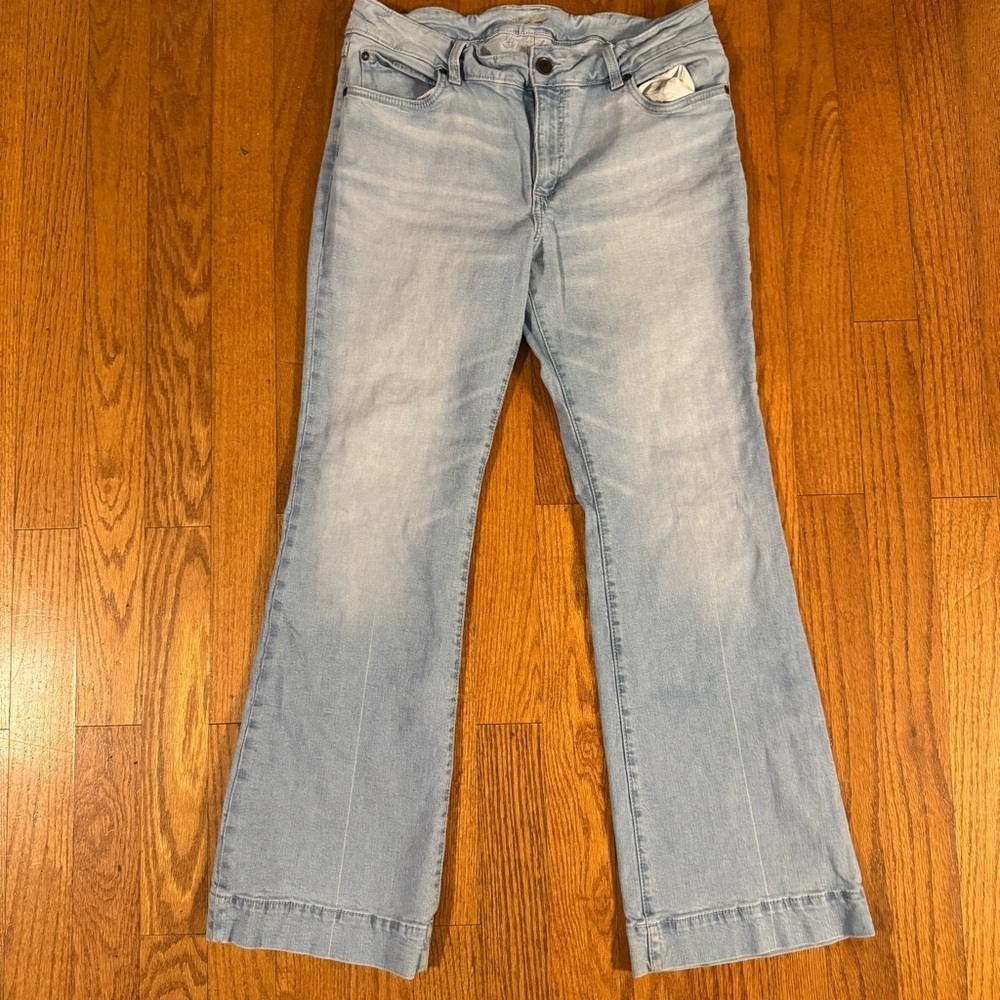 Wrangler Blue Flare Wide Leg Jeans Womens Size 33X34